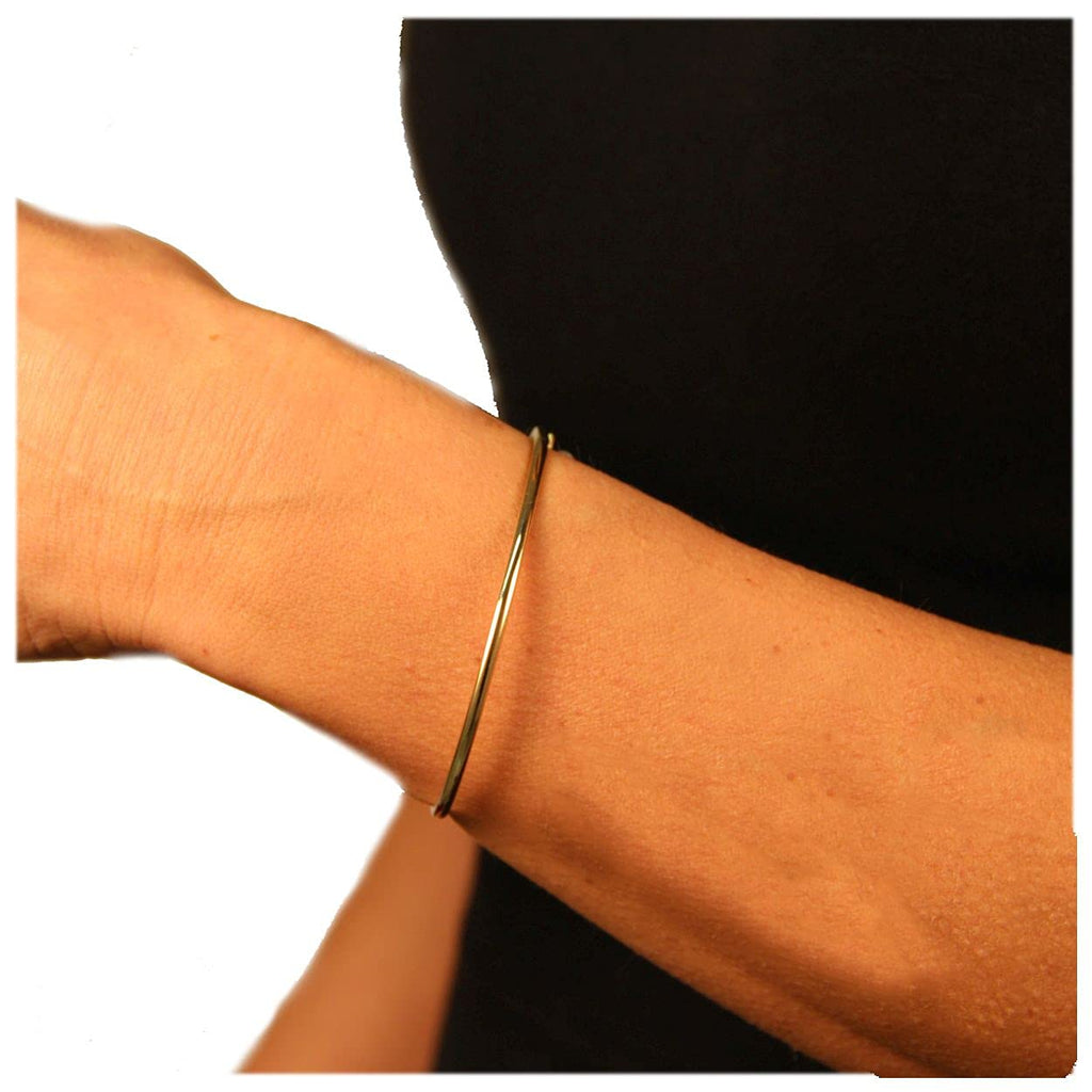 Forme di Lucchetta 14k Real Gold Bangle Bracelet for Women (7 Inches)