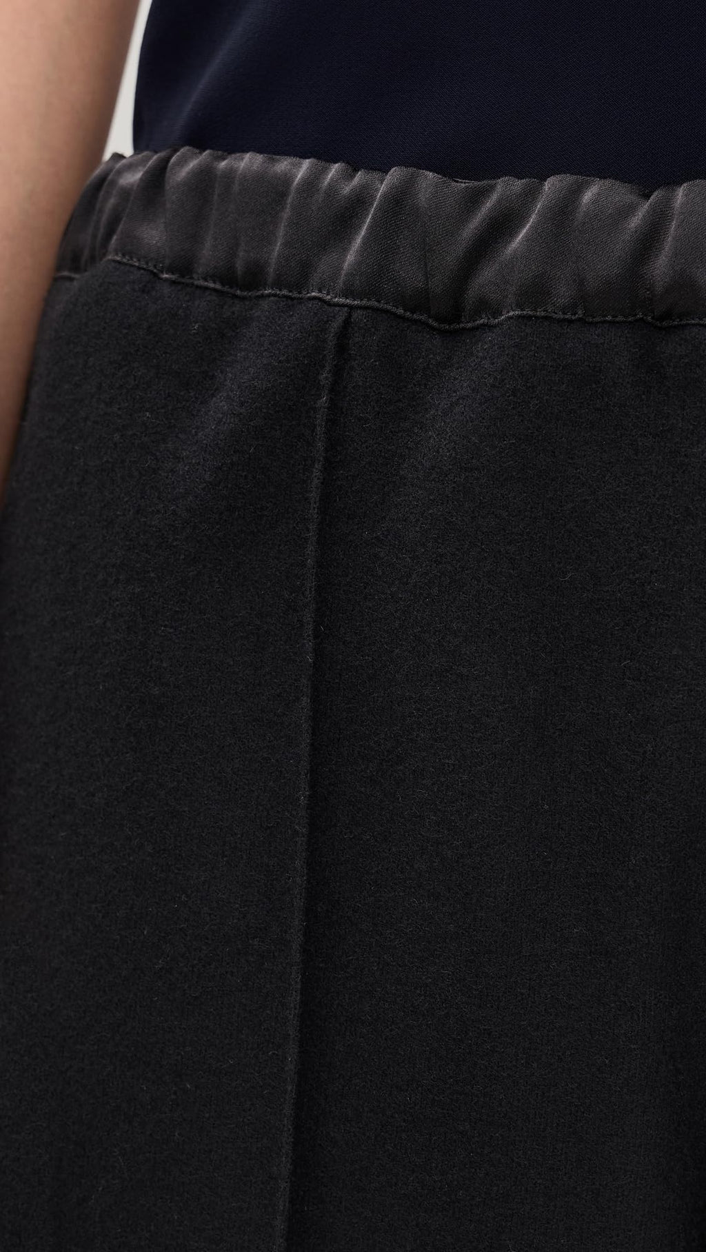 Vince Women's Mid Rise Satin Combo Pull On Pants